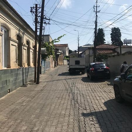 Центр Города Спокойная Улица Koetaisi Buitenkant foto